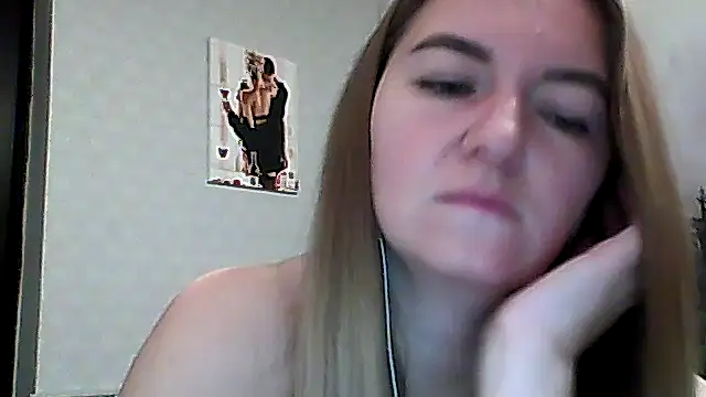 Snapshot of CandyOLimeX chatting on 11.28.25 CandyOLimeX online show from 11.28.25