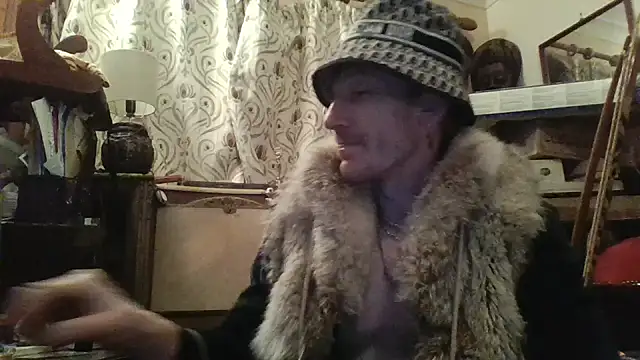 Snapshot of jigglethaypussi chatting on 12.04.25 jigglethaypussi online show from 12.04.25