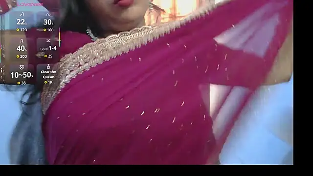 Snapshot of roja-1 chatting on 11.13.25 roja-1 online show from 11.13.25