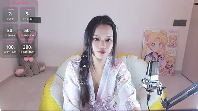 Abby-6 online show from 11.17.25