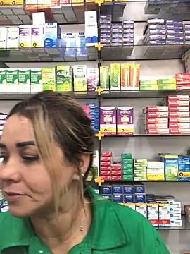 Snapshot of imoly_ chatting on 11.02.25 imoly online show from 11.02.25