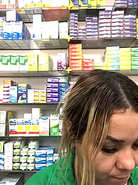 Snapshot of imoly_ chatting on 11.11.25 imoly online show from 11.11.25