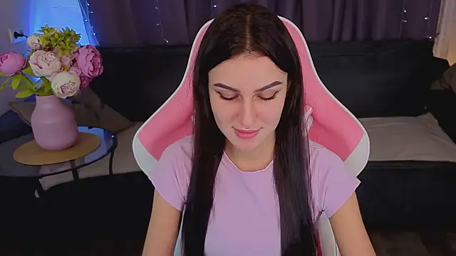 Katrin Mur online show from 11.06.25