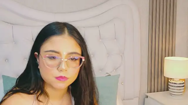 ScarlettPetrova online show from 04.15.26