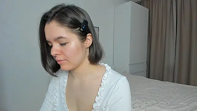 Snapshot of Xo_Laura chatting on 02.03.26 Xo Laura online show from 02.03.26