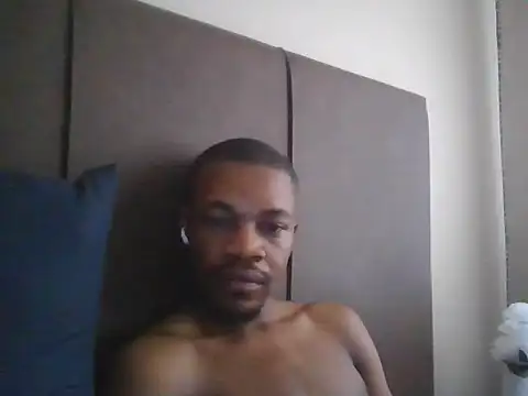 Snapshot of NkabiDick chatting on 11.16.25 NkabiDick online show from 11.16.25