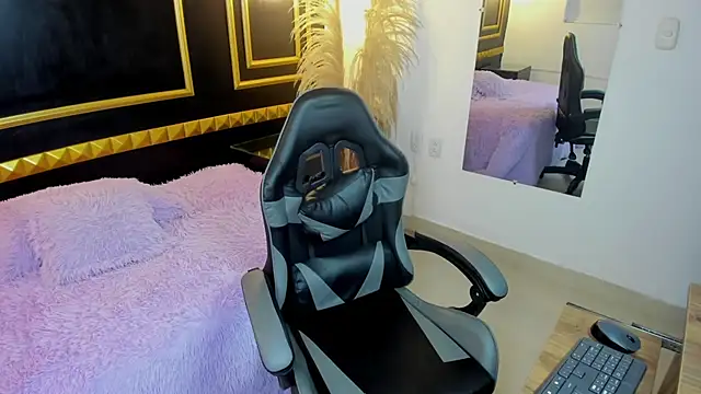 shanel smithh online show from 04.05.26