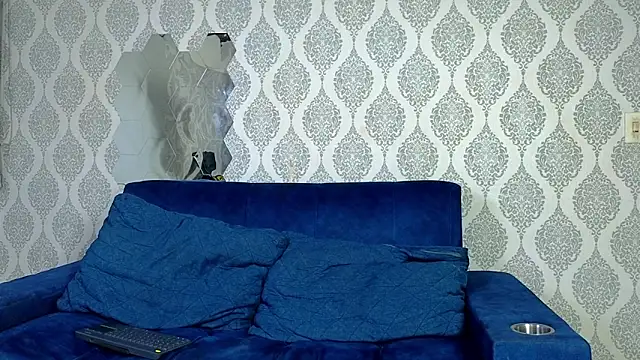 Snapshot of Boy_savoy chatting on 11.24.25 Boy savoy online show from 11.24.25