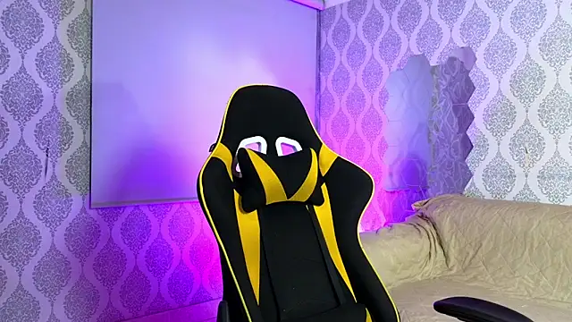 Snapshot of Boy_savoy chatting on 12.02.25 Boy savoy online show from 12.02.25