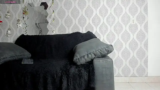 Snapshot of Boy_savoy chatting on 12.18.25 Boy savoy online show from 12.18.25