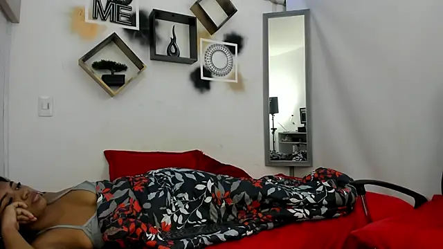 YuleimysAndAlex online show from 11.11.25