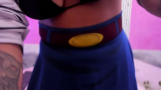 Snapshot of Mia_Tailor_Bms chatting on 11.12.25 Mia Tailor Bms online show from 11.12.25