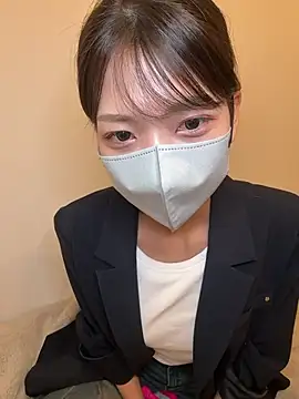 Snapshot of ARISU_1205 chatting on 11.25.25 ARISU 1205 online show from 11.25.25