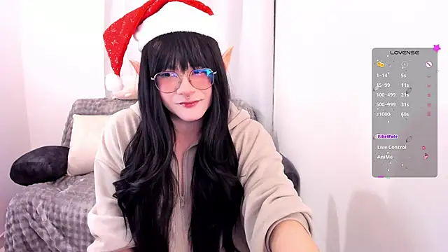 Snapshot of Omorimori chatting on 12.14.25 Omorimori online show from 12.14.25