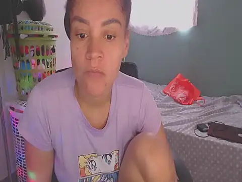 shayna cute online show from 06.16.26