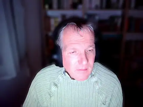 ChocolatMilka44 online show from 11.04.25