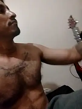 Snapshot of m8je chatting on 11.02.25 m8je online show from 11.02.25