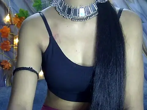 Snapshot of indian_cutepair chatting on 11.24.25 indian cutepair online show from 11.24.25