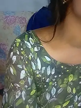 Snapshot of Neha533 chatting on 05.12.26 Neha533 online show from 05.12.26