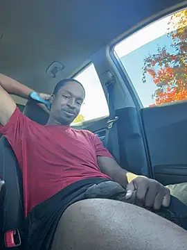 Snapshot of your_pervy_son chatting on 11.04.25 your pervy son online show from 11.04.25