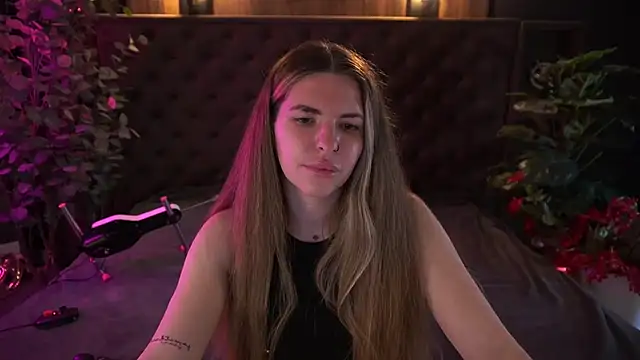 DanielaReign online show from 04.02.26