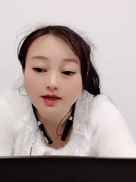 Snapshot of Alice-Baby520 chatting on 11.03.25 Alice-Baby520 online show from 11.03.25