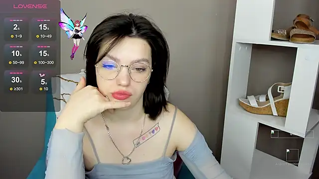 Karina Kellyy online show from 11.20.25