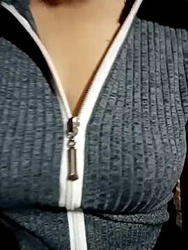 LenaLy2k online show from 12.17.25