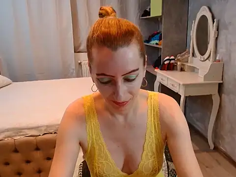 AnneDevrim online show from 11.22.25