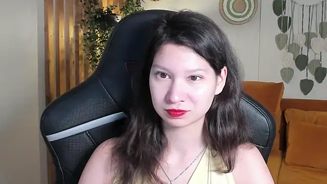 SaraDenars online show from 12.03.25