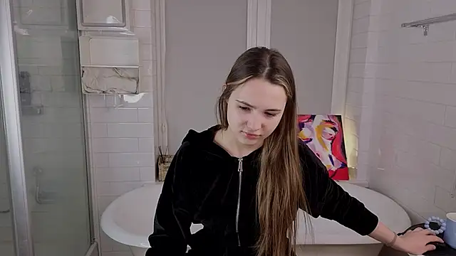 LeenaPuita online show from 02.23.26