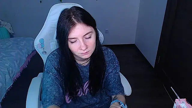 Snapshot of _Daniella_True_ chatting on 11.06.25 Daniella True online show from 11.06.25