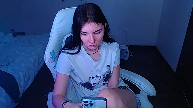 Snapshot of _Daniella_True_ chatting on 11.16.25 Daniella True online show from 11.16.25