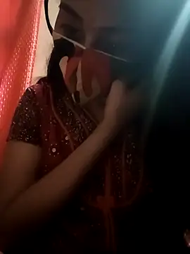 Snapshot of Tamil_White_Rose chatting on 12.22.25 Tamil White Rose online show from 12.22.25