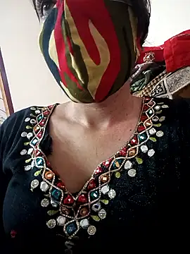 Snapshot of Tamil_White_Rose chatting on 01.18.26 Tamil White Rose online show from 01.18.26