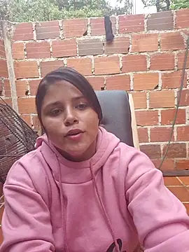 Snapshot of lil_misty chatting on 12.19.25 lil misty online show from 12.19.25