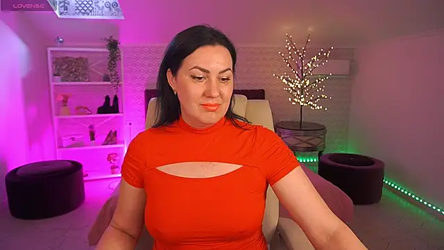 Snapshot of VelvetLuck chatting on 04.22.26 VelvetLuck online show from 04.22.26