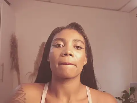 Miss Benz online show from 11.12.25