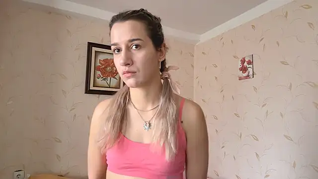 Snapshot of Auroragin chatting on 11.13.25 Auroragin online show from 11.13.25