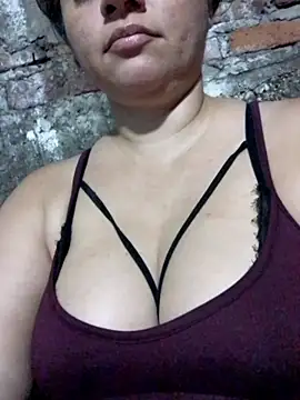 Snapshot of sexysubMila chatting on 12.16.25 sexysubMila online show from 12.16.25