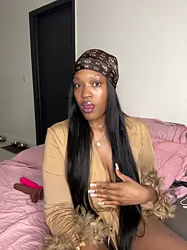 PrincessDreamm online show from 11.19.25