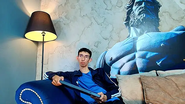 ZyroNight online show from 12.03.25