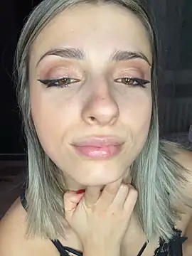 Snapshot of Bandy_bandy chatting on 12.20.25 Bandy bandy online show from 12.20.25