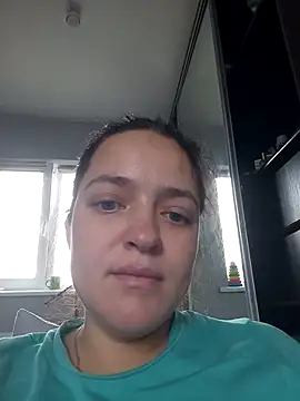 Snapshot of LinaGlow_ chatting on 11.12.25 LinaGlow online show from 11.12.25