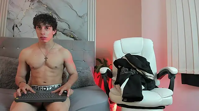 Snapshot of chris_evans27 chatting on 02.21.26 chris evans27 online show from 02.21.26