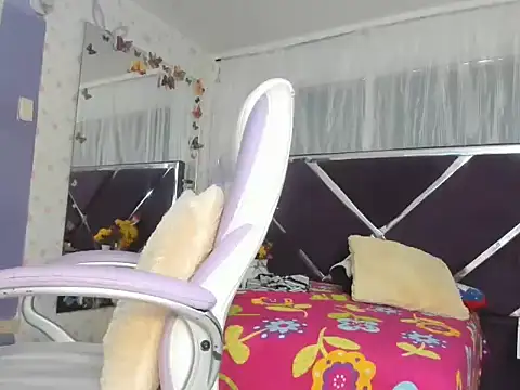 Snapshot of Santy_bigcock_01 chatting on 11.24.25 Santy bigcock 01 online show from 11.24.25