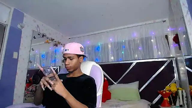 Santy bigcock 01 online show from 07.12.26
