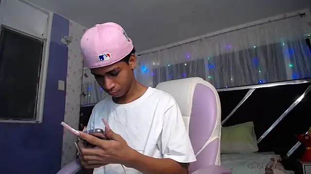 Santy bigcock 01 online show from 07.16.26