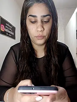 Snapshot of nahiarabiel33 chatting on 05.13.26 nahiarabiel33 online show from 05.13.26