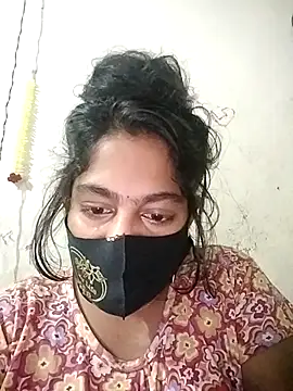 Snapshot of Sexybou69@xh chatting on 11.30.25 Sexybou69xh online show from 11.30.25